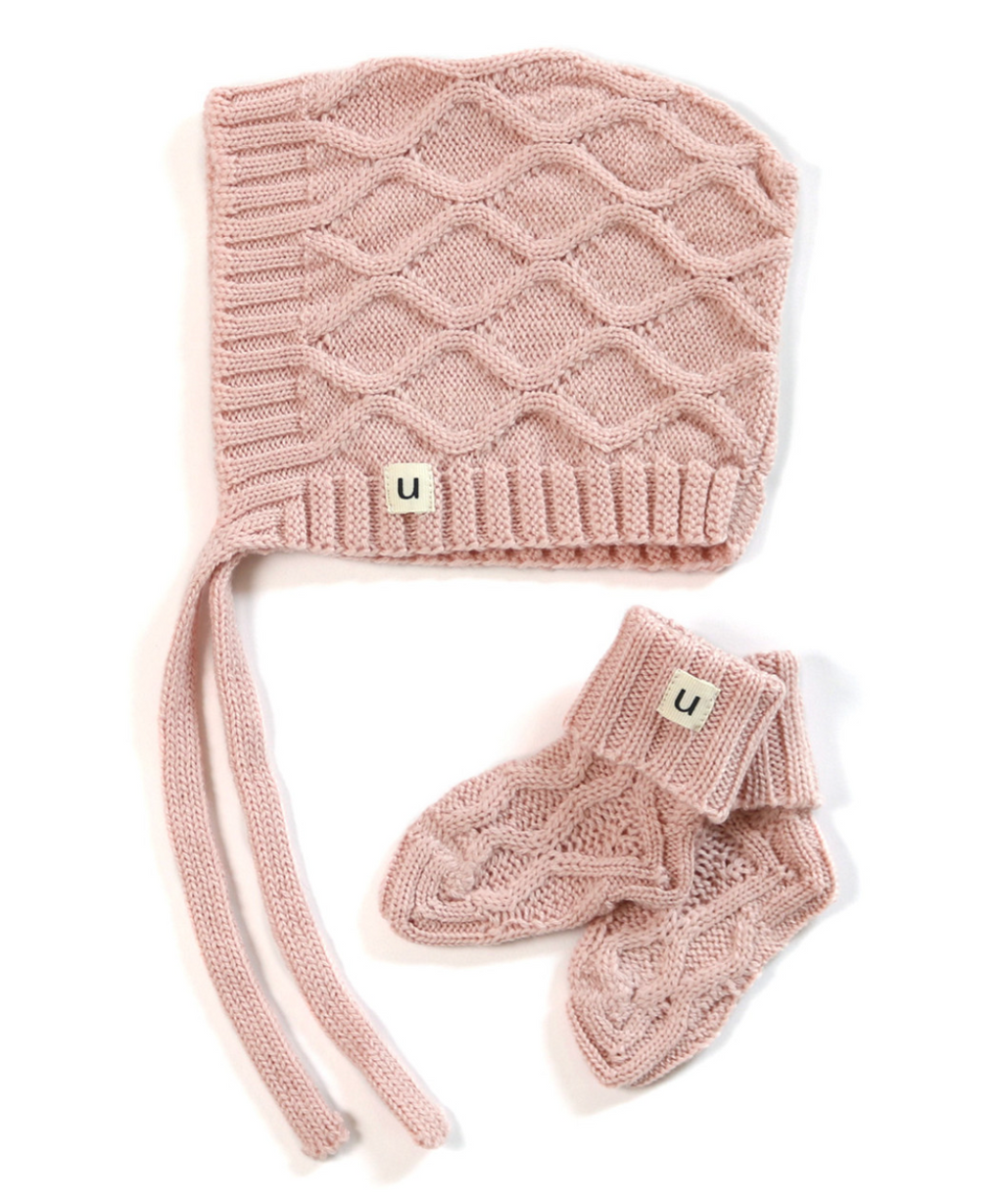 Dylan Aran Knit Baby Set